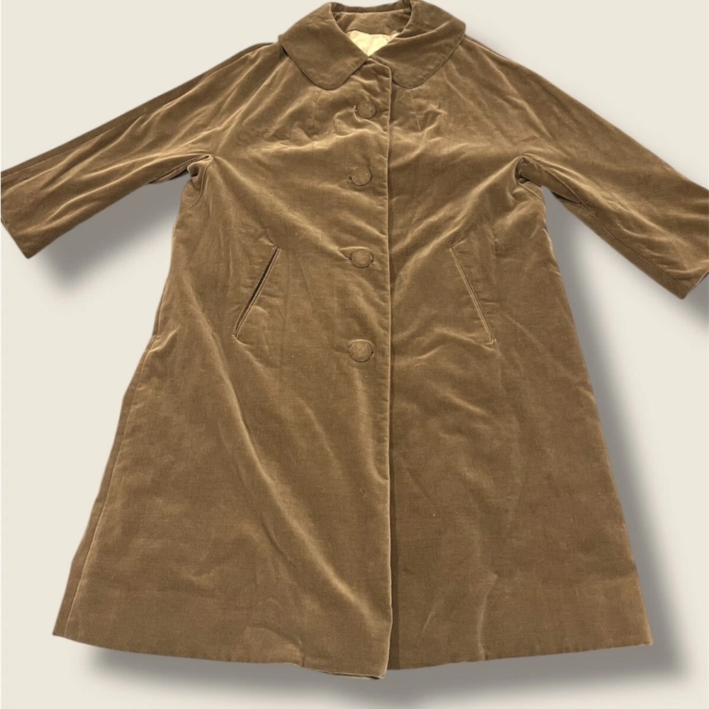 50-60’s Vintage Velvet Peacoat With Peter Pan Collar And Large Buttons.